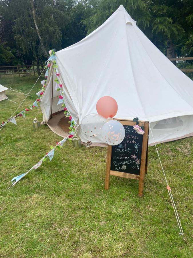 Country Bumpkins Luxury Glamping Hotel Wellingore Exterior photo